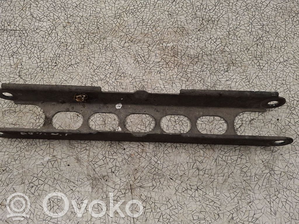 BMW 1 E81 E87 Braccio di controllo sospensione posteriore 