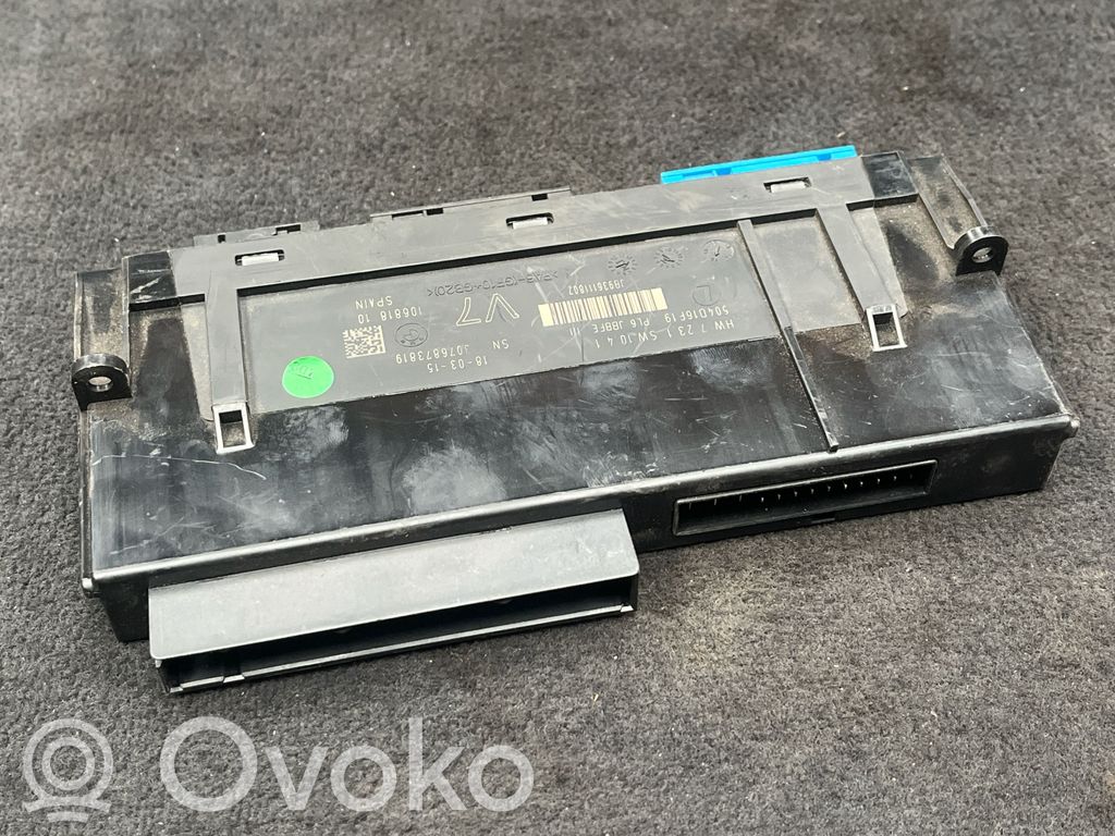 BMW 5 F10 F11 Komforto modulis 
