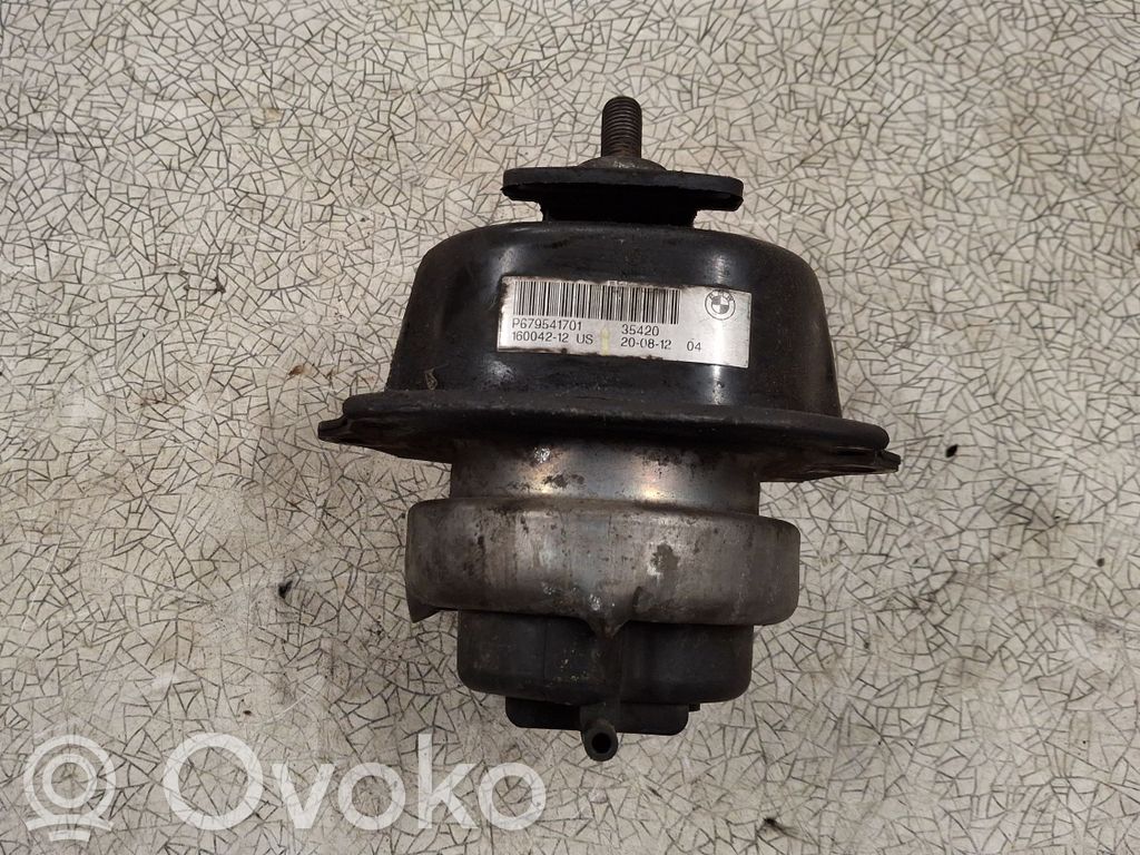 BMW X5 E70 Engine mount bracket 