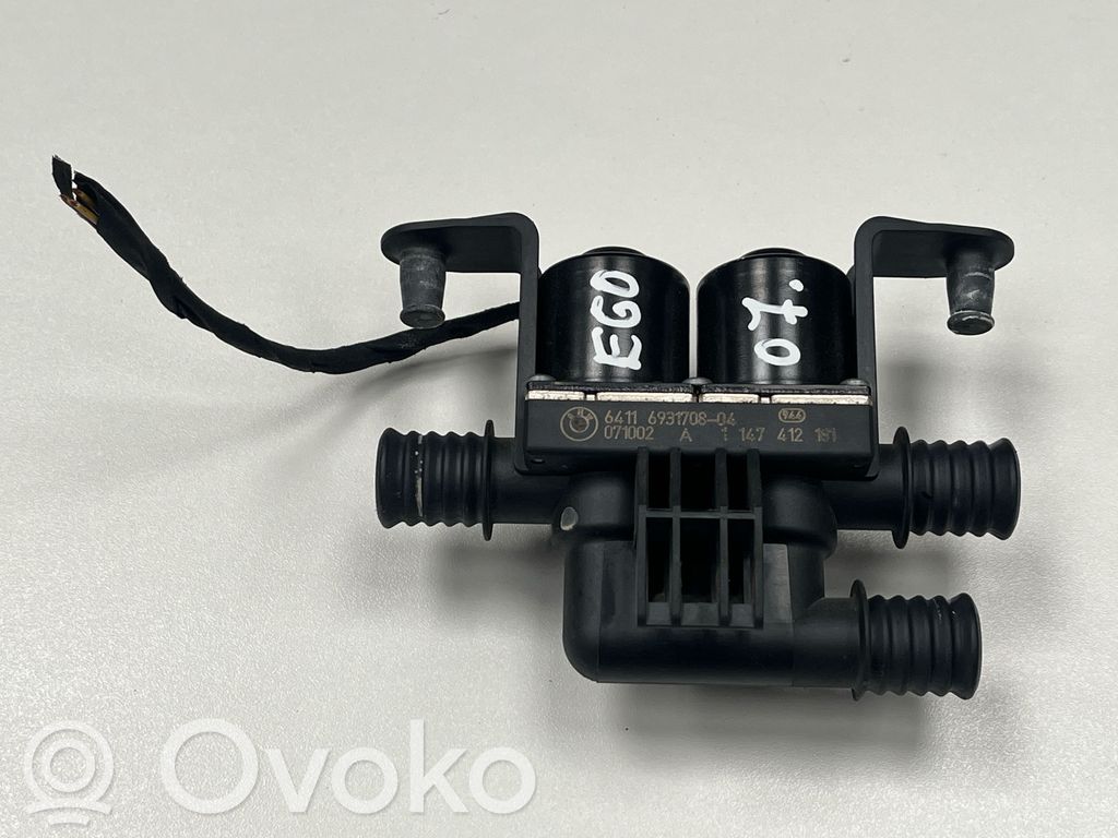BMW 5 E60 E61 Apsildes radiatora vārsts (-i) 