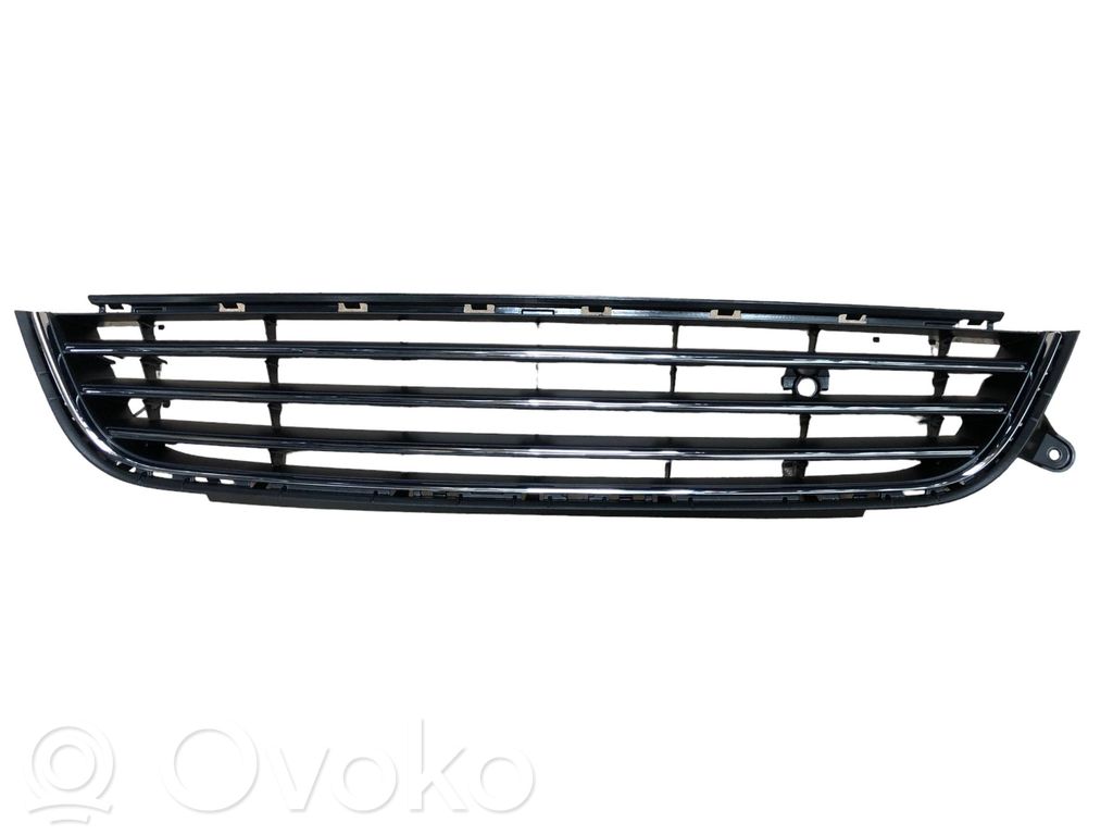 Opel Zafira B Kratka dolna zderzaka przedniego 