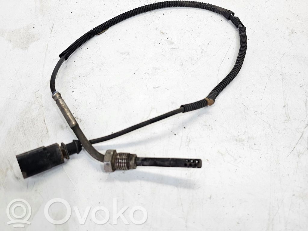 Sensor interruptor de luz de marcha atrás   059906088H