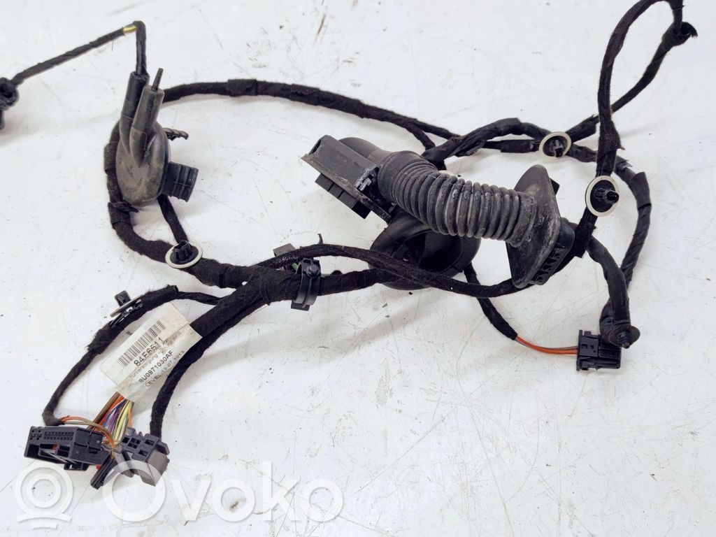 Otros cableados   8U0971030AF