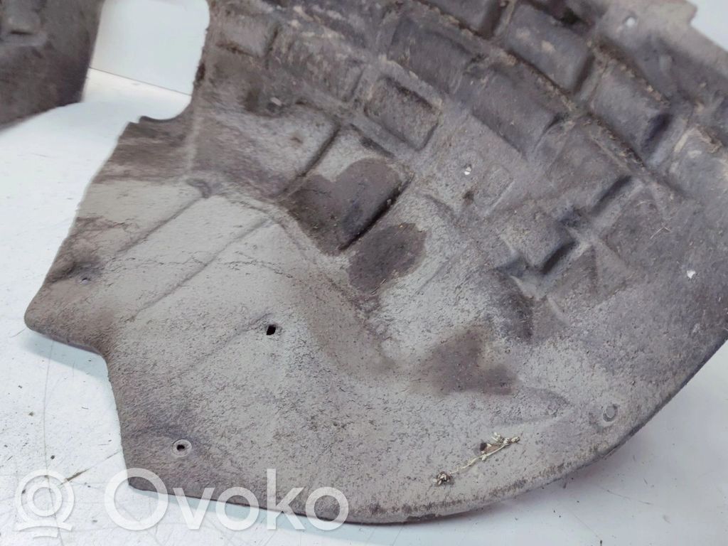 Nadkole przednie   8U0821172EOK