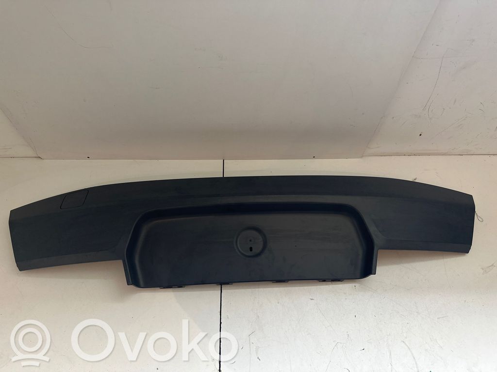 BMW i3 Moulure inférieure de pare-chocs arrière 