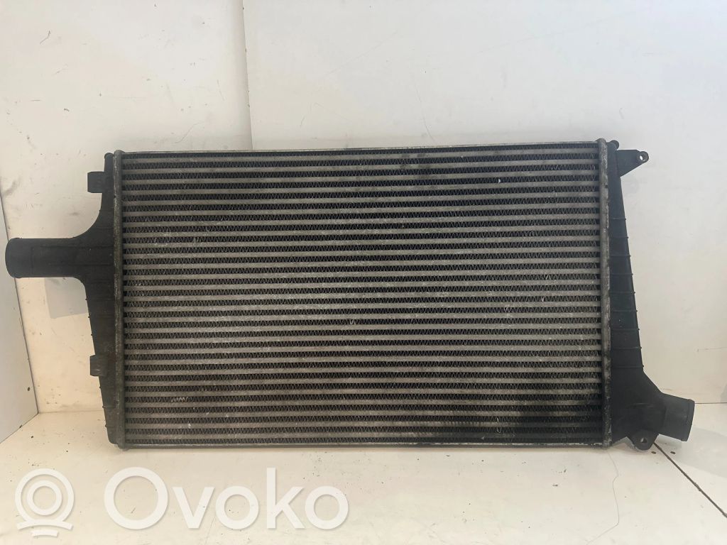 Interkūlerio radiatorius   4B0145805