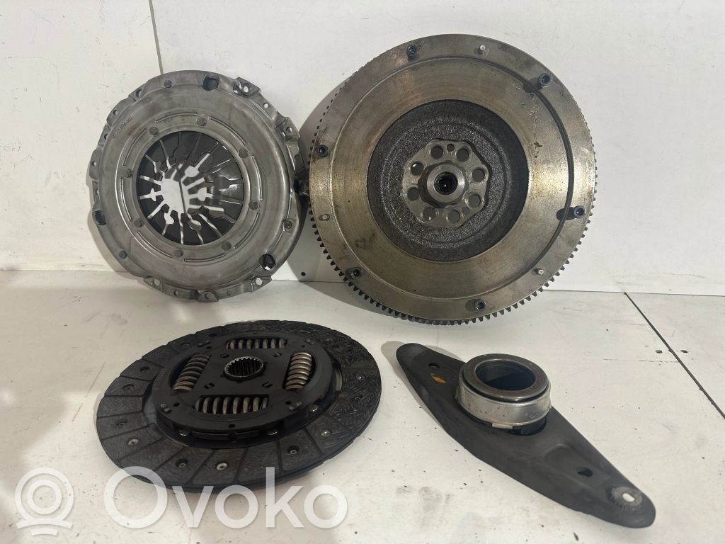 Clutch set kit   7564027,240100,539443,BMW2151