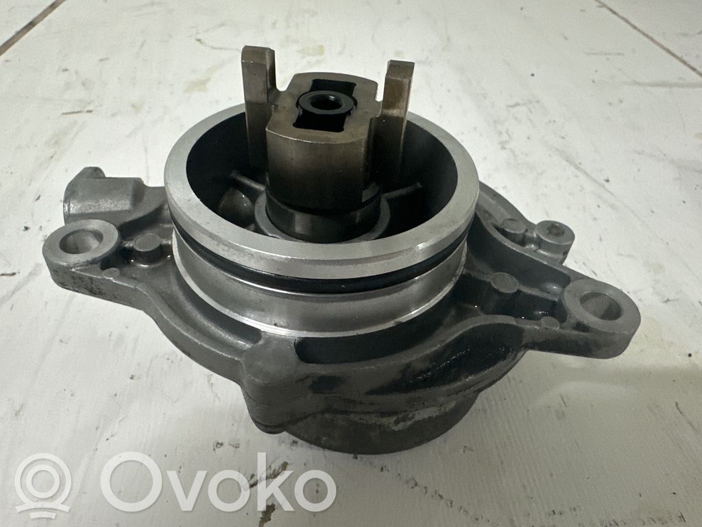 Vacuum pump   700437,04T175,7791232