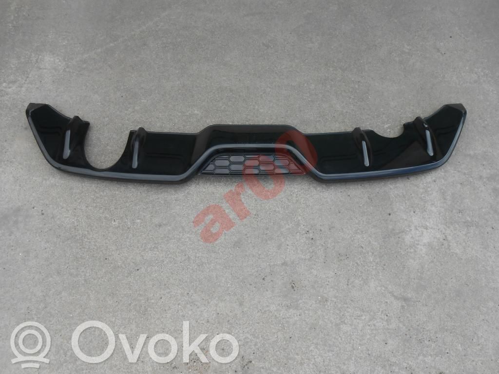 Ford Focus Moldura inferior del parachoques trasero 