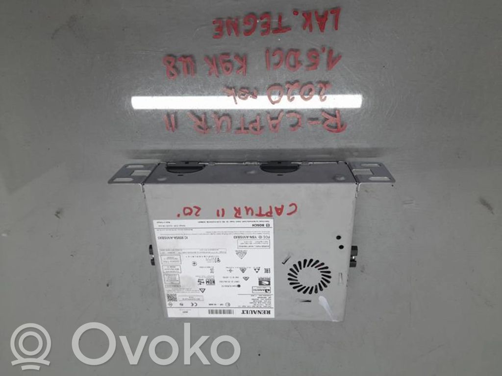 Renault Captur II Panel / Radioodtwarzacz CD/DVD/GPS 