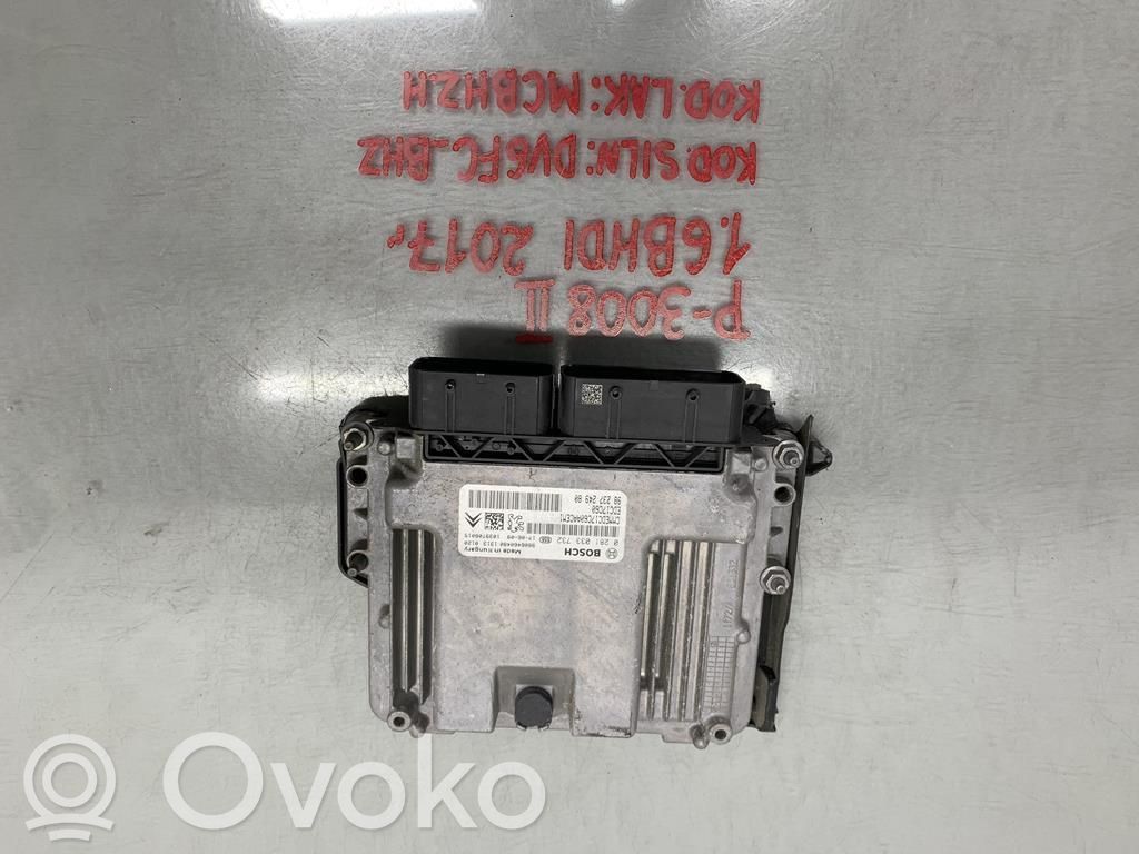 Peugeot 3008 II Engine control unit/module ECU 