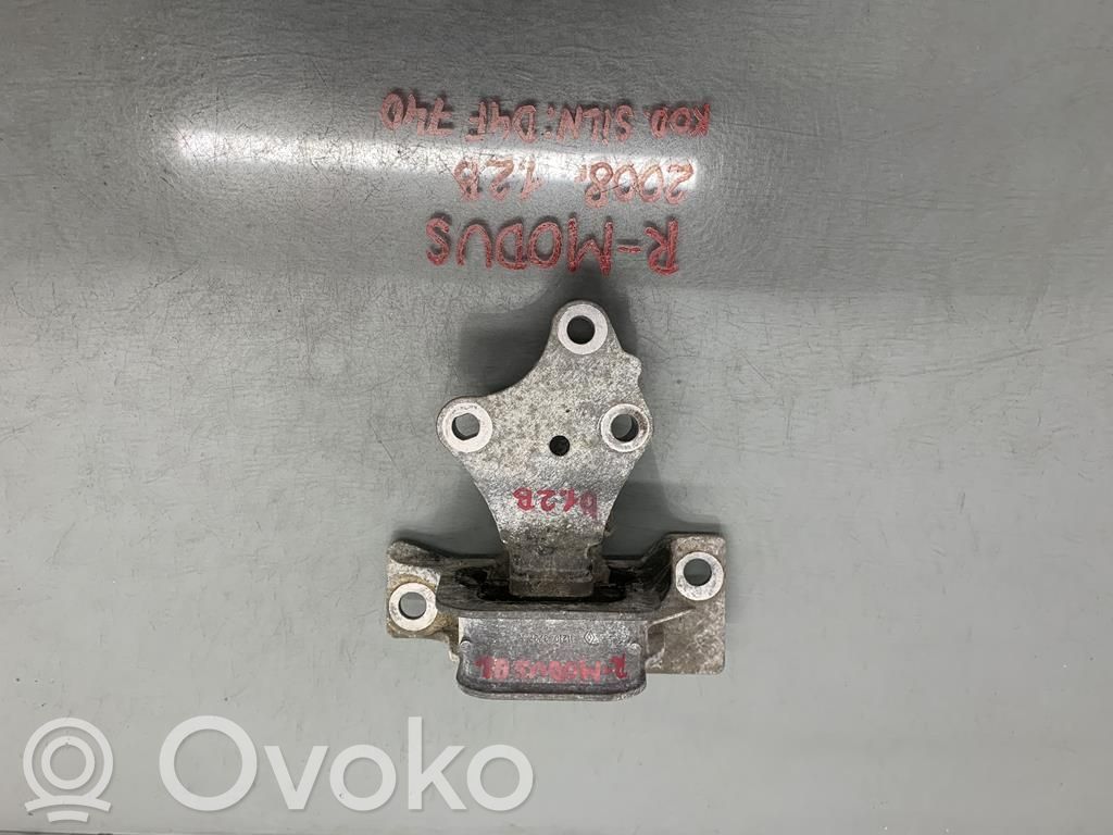 Renault Modus Supapă vacuum suport motor 