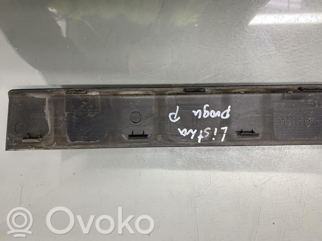 Marche-pied avant   769513528R,769513528R