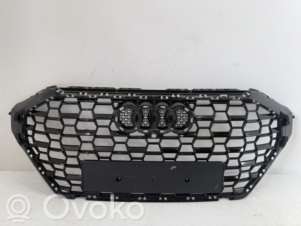 Audi RSQ3 Maskownica / Grill / Atrapa górna chłodnicy 