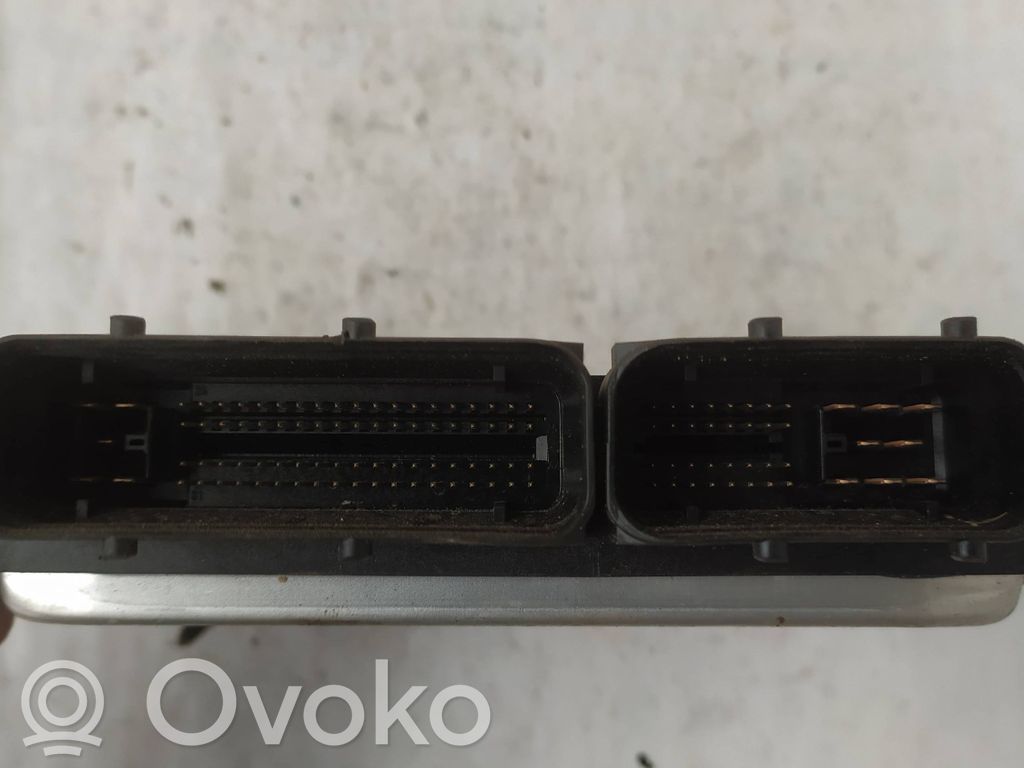 Audi A4 S4 B6 8E 8H Sterownik / Moduł ECU 