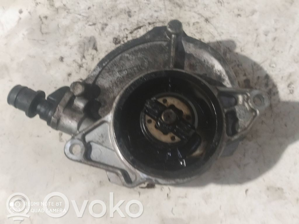 Audi A6 S6 C6 4F Pompa podciśnienia 