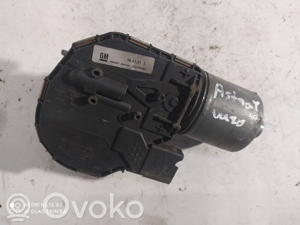 Opel Astra J Moteur d'essuie-glace 