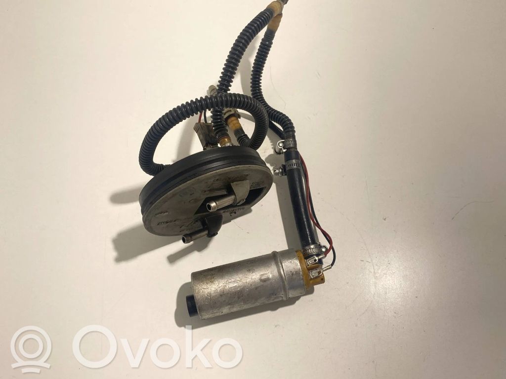 Audi A4 S4 B5 8D Bomba interna de combustible 