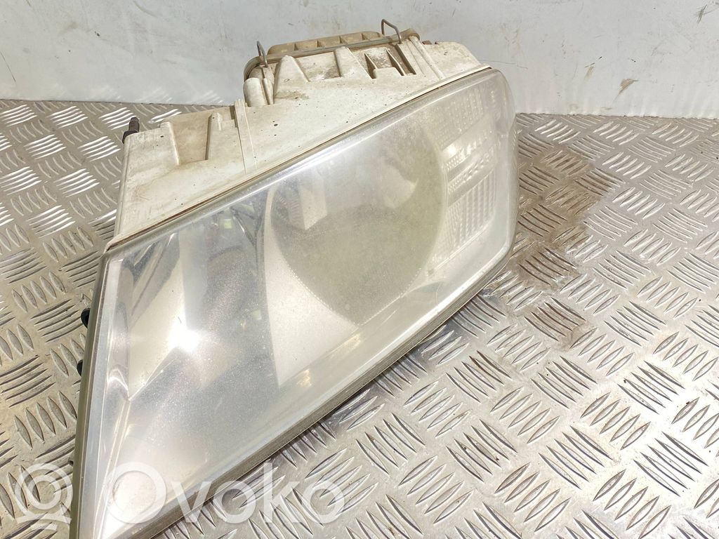 Skoda Octavia Mk2 (1Z) Lampa przednia 