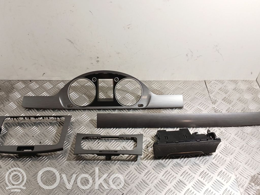 Innendekor-Set   3AB858366D,3AA858069F,3AA863100B,3AB857212,3C0863284K