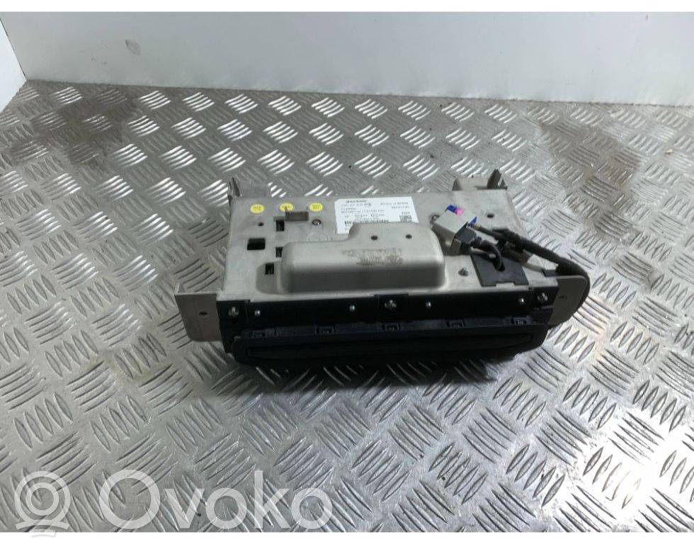 Audi Q7 4M Screen/display/small screen 