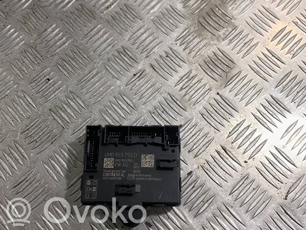 Audi Q7 4M Door control unit/module 