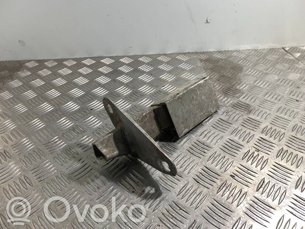 Audi A4 S4 B5 8D Amortiguador del parachoques trasero 