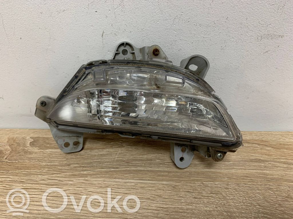 Mazda 3 II Front indicator light 