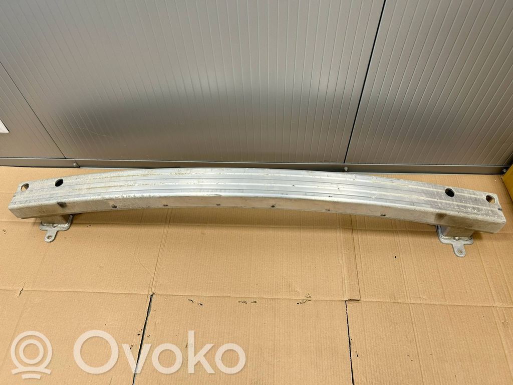 Chrysler Pacifica Aizmugurē bampera balka 