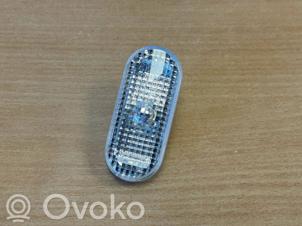 Volkswagen Golf IV Kierunkowskaz błotnika przedniego 