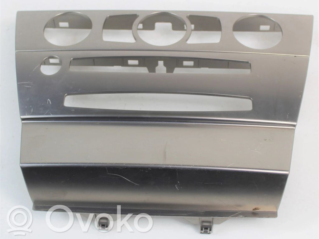 BMW 6 E63 E64 Panelė 