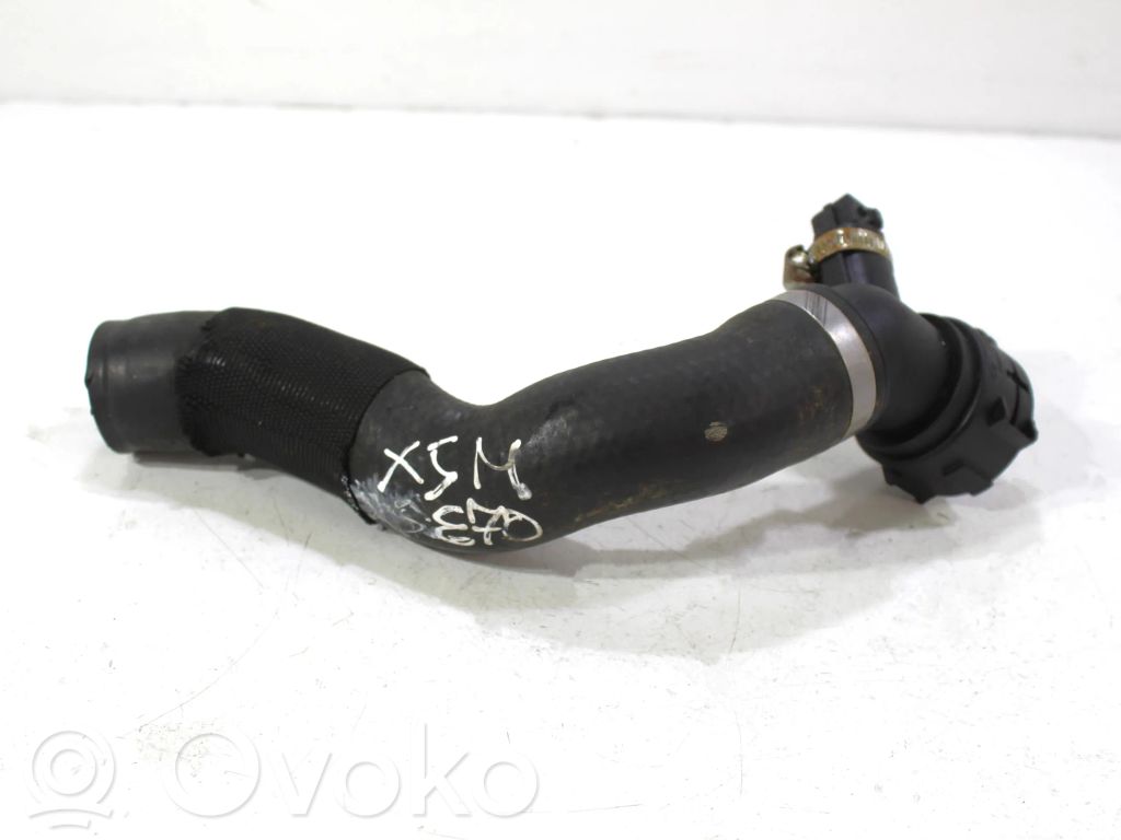 BMW X5M E70 Engine coolant pipe/hose 