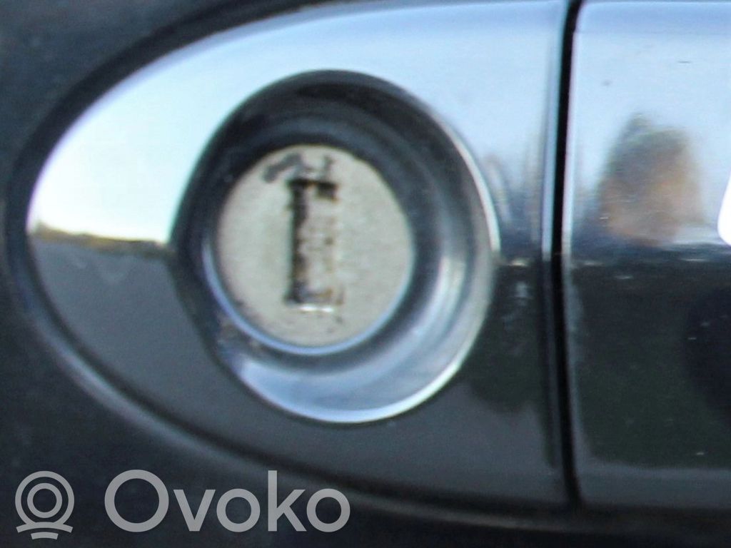 Užrakinimo spynelė (prie rankenos)