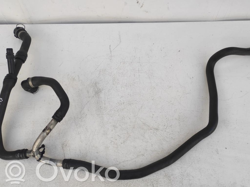 Engine coolant pipe/hose