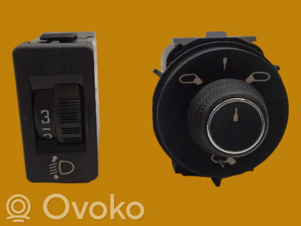 Citroen DS5 Wing mirror switch 