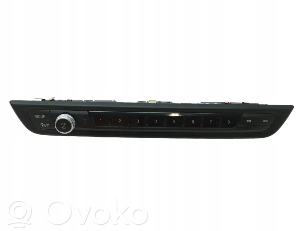 BMW 1 F40 Central console control unit 