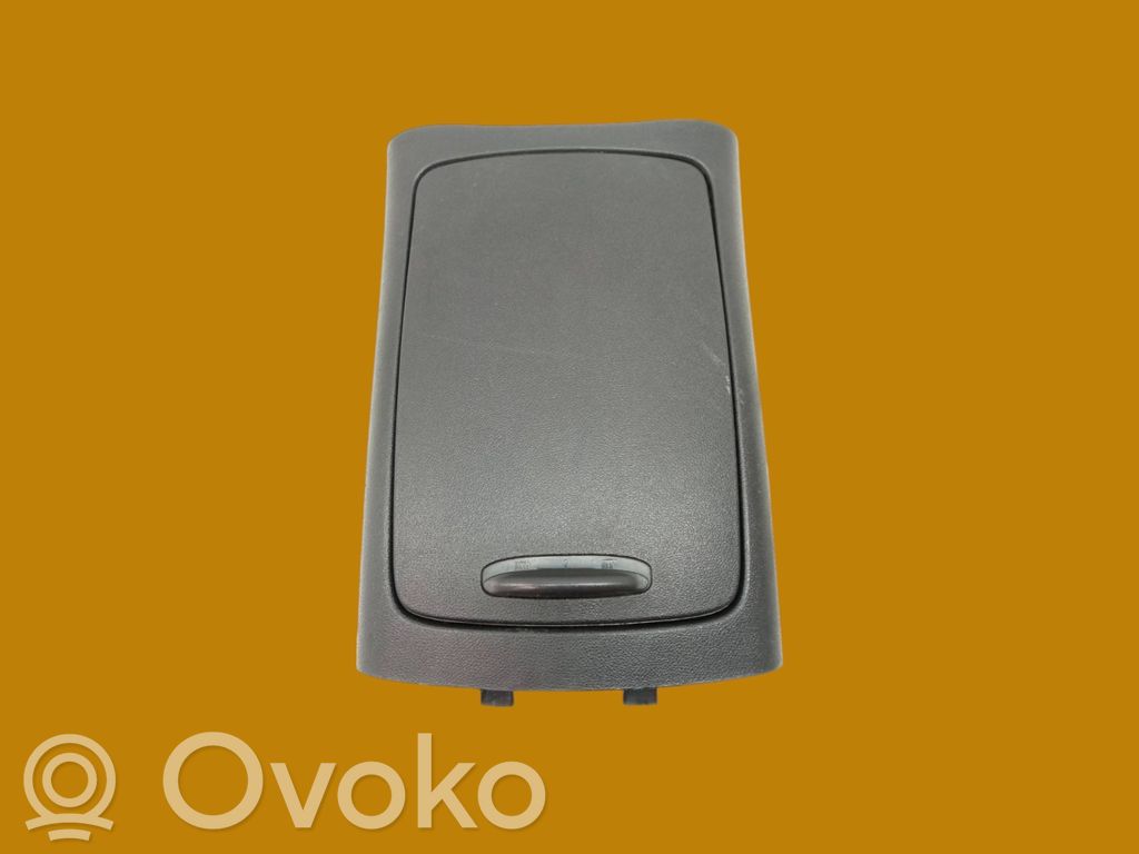 KIA Ceed Cup holder 