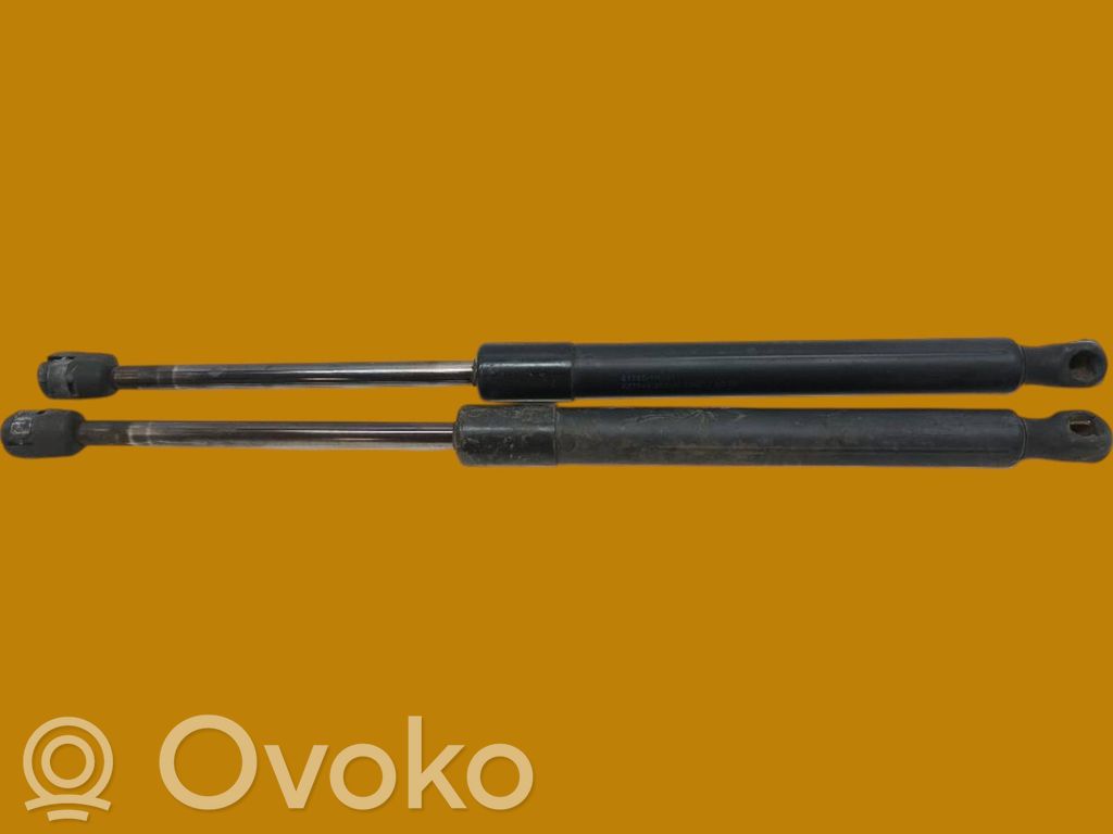 KIA Pro Cee'd I Shock absorber/damper mounting bracket 