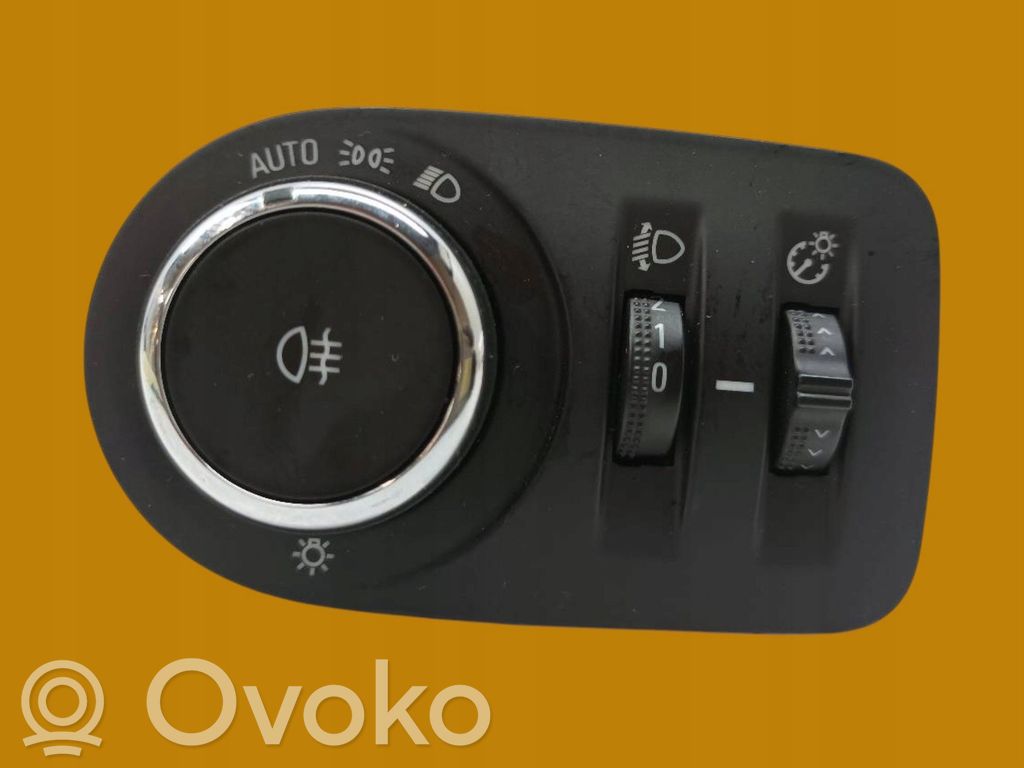Opel Astra K Interruptor de luz 
