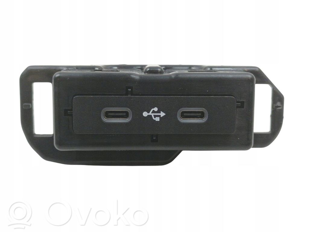 Dacia Duster III Enchufe conector USB 