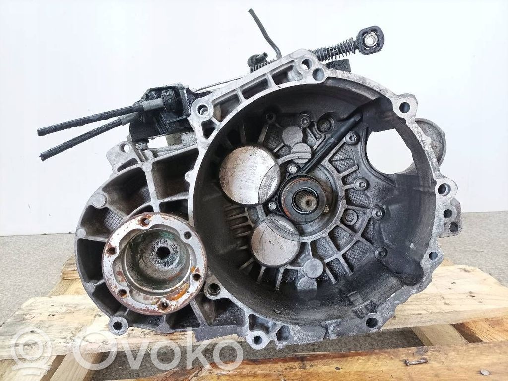 Skoda Yeti (5L) Manual 5 speed gearbox 
