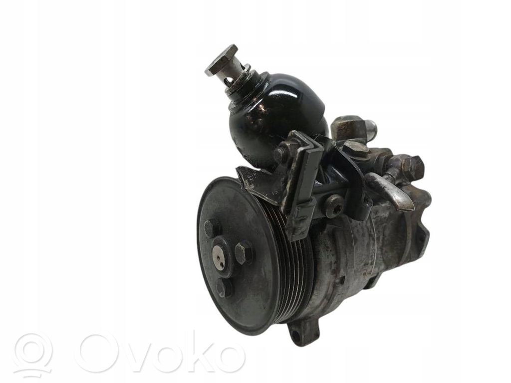 BMW 7 E65 E66 Vairo stiprintuvo siurblys 
