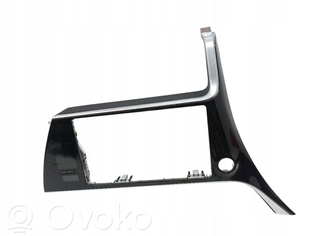 Toyota Corolla E210 E21 Moldura de la unidad delantera de radio/GPS 