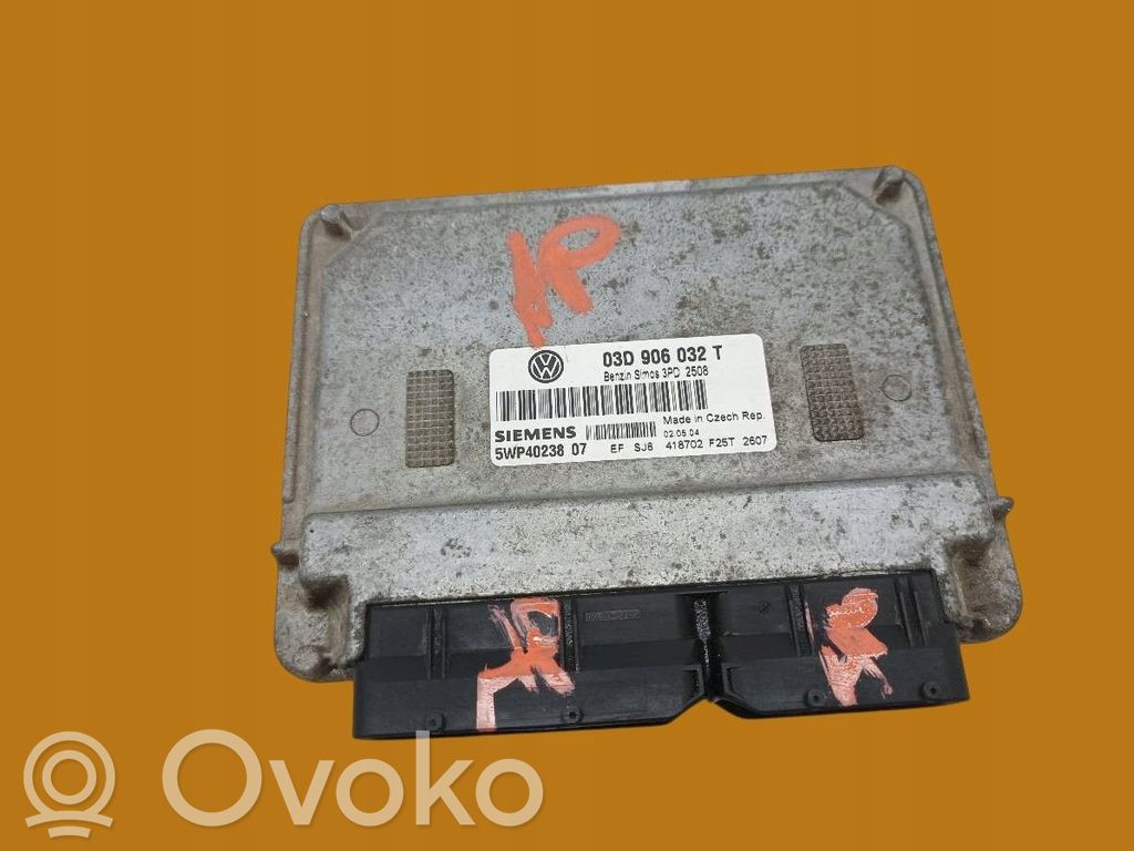 Volkswagen Polo Engine control unit/module 