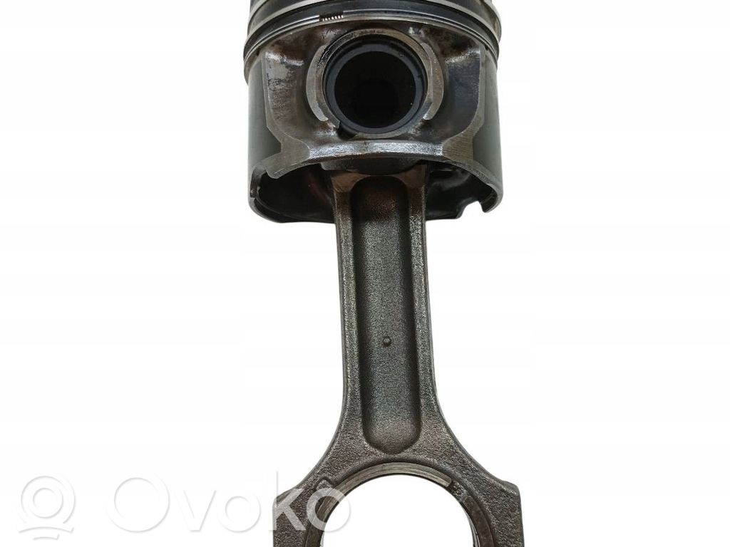 BMW 7 E65 E66 Piston with connecting rod 