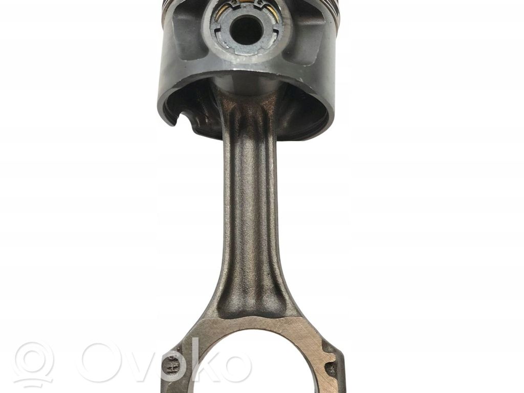Volvo V70 Pistón con biela 