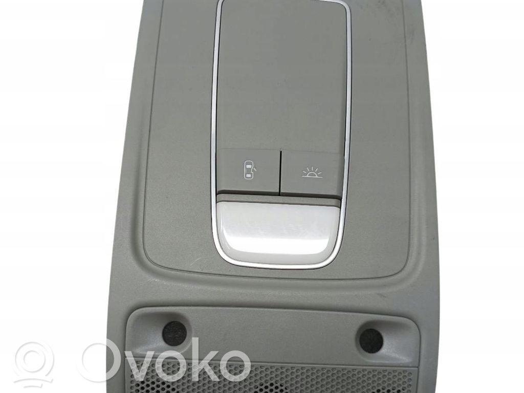 Audi A3 S3 8V Takaistuimen valo 