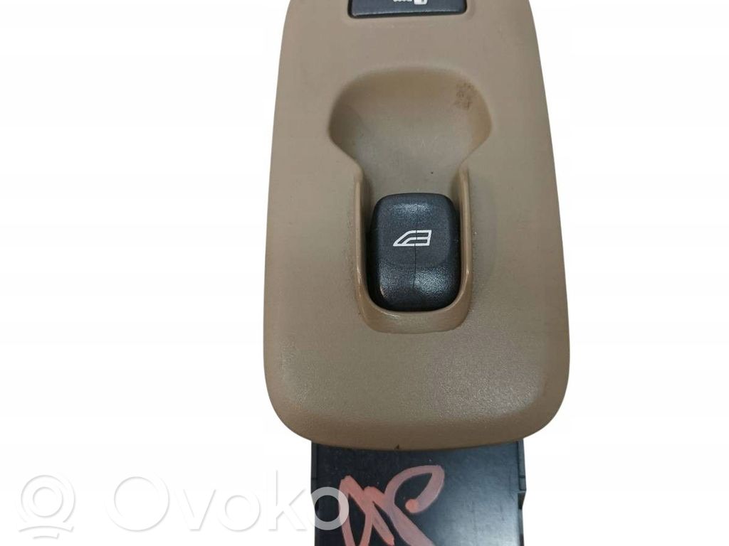 Volvo XC90 Quarter vent window switch 