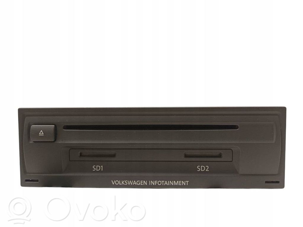 Volkswagen PASSAT B8 Schimbător CD/DVD 