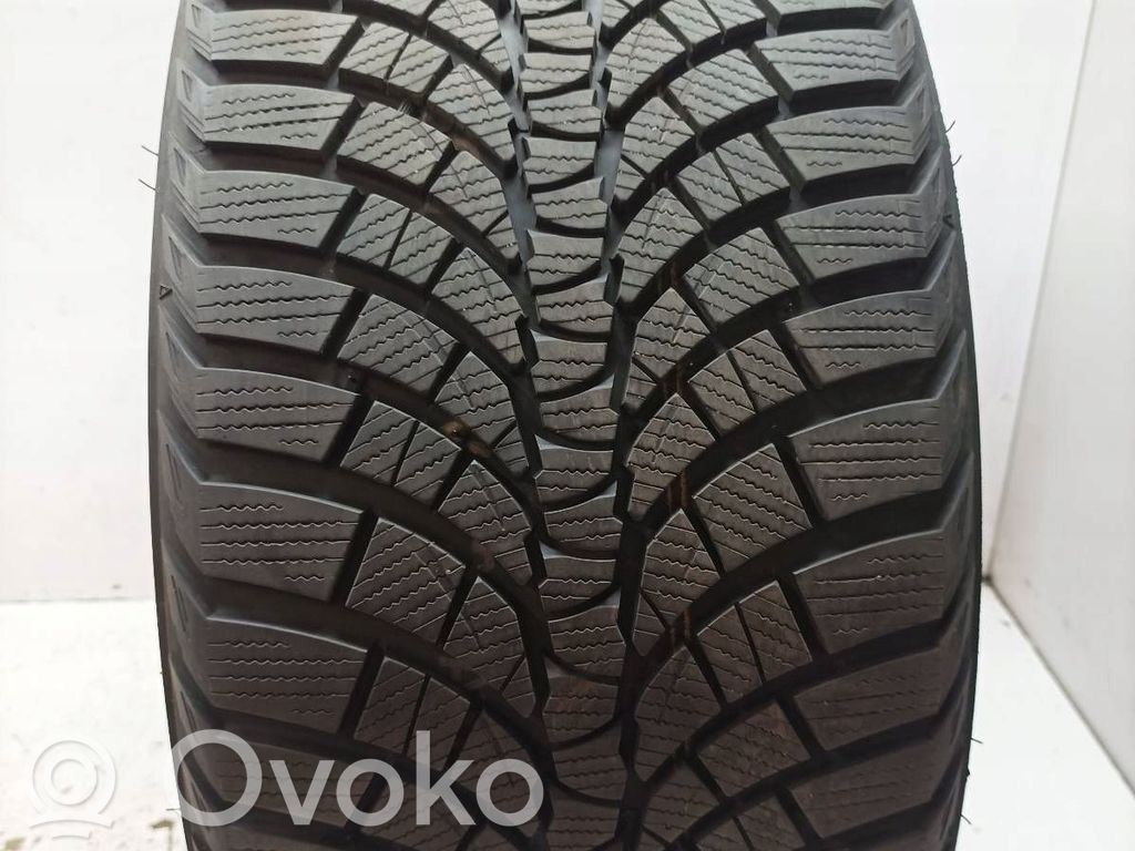Neumático de invierno R19   KUMHO,2616784MM,WINTERCRAFT,WP71